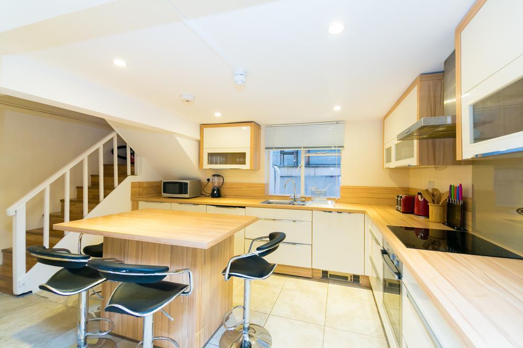 Primestay Baker Street Residences Apartment