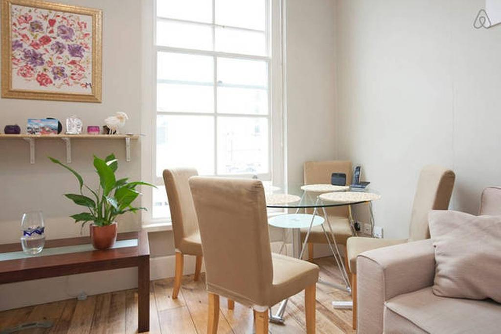 Central Warwick Way London
