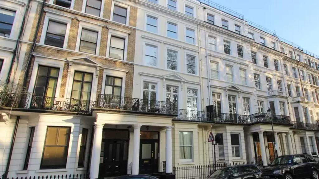 Apartment Courtfield Gardens London