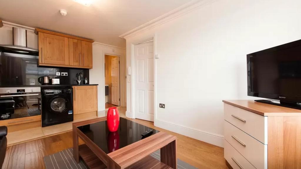 Courtfield Gardens * London