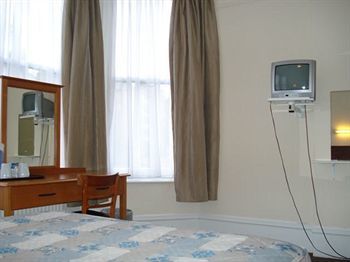 Queens Bed & Breakfast London