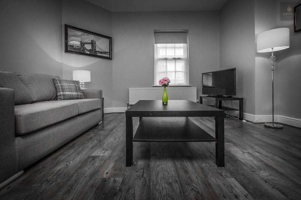 Excel Apartments Stratford 4*