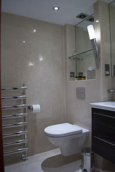 The Prime 4* London