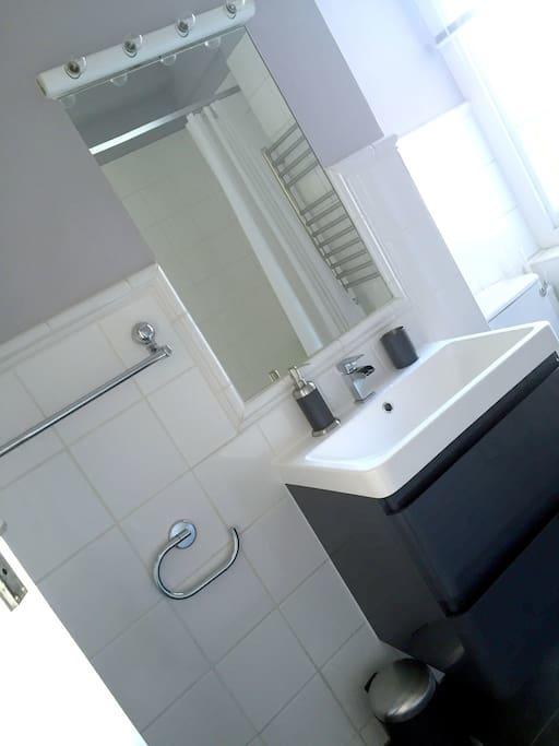 Central Forset Court Studio * London
