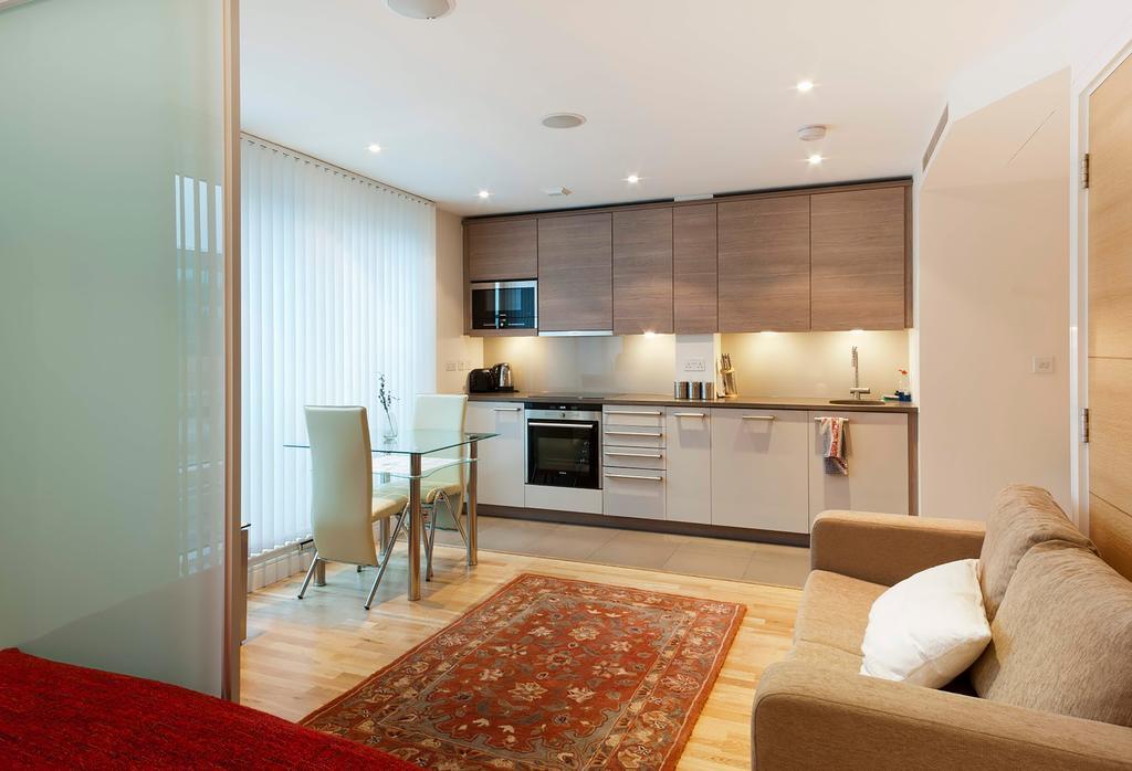 Apartment St George Wharf