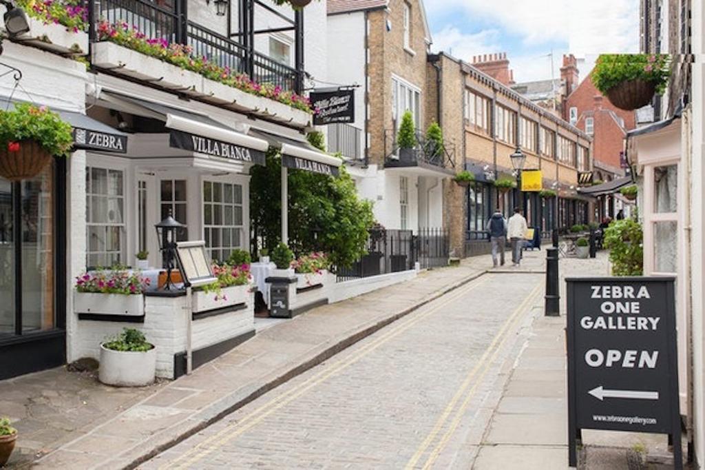 Hampstead Flat *