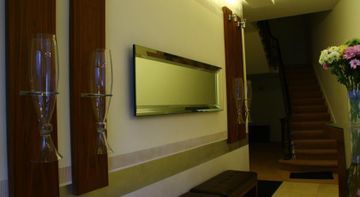 Kensington Apartment