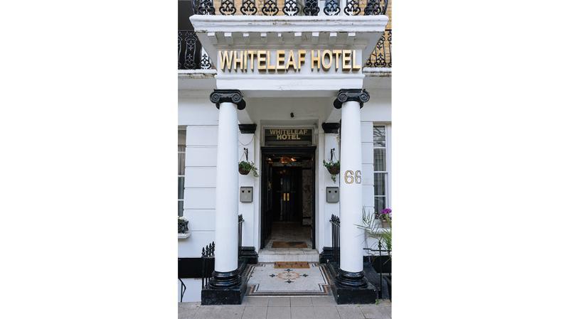 Whiteleaf Hotell 2*