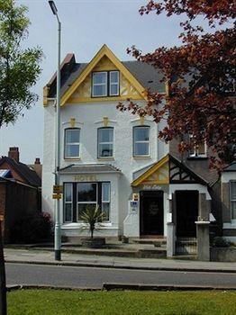 Guest house White London