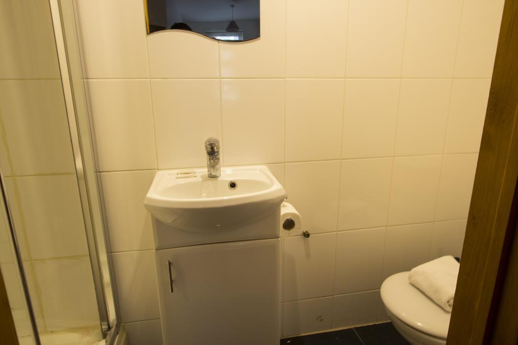 Kilburn Short Apartment *