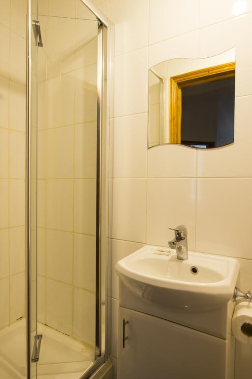 Apartment Kilburn Short