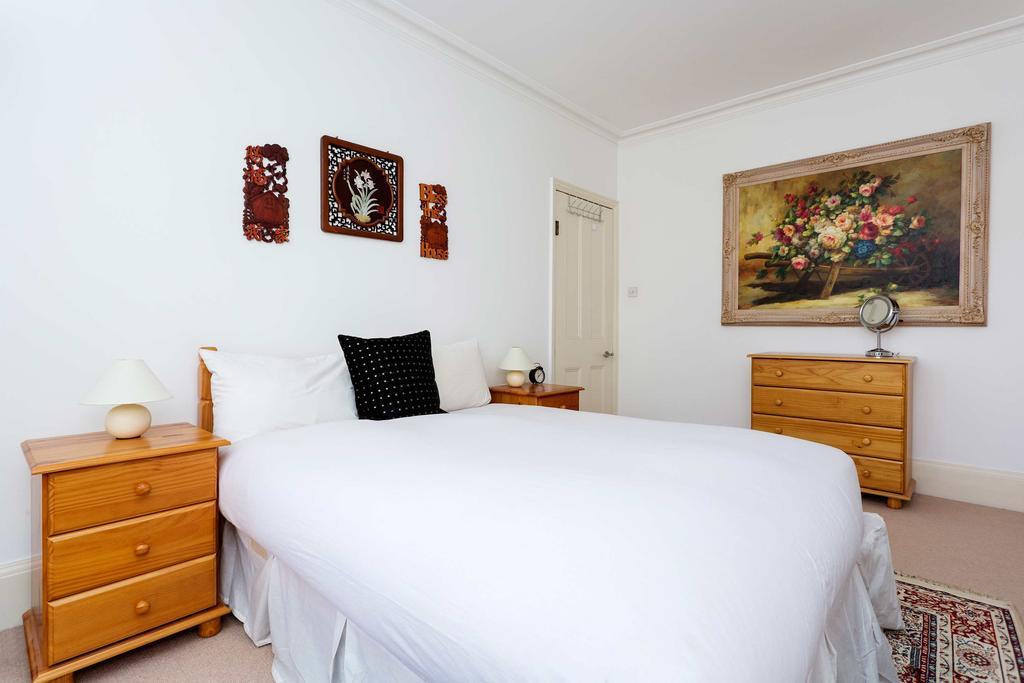 Veeve - Homely Hammersmith