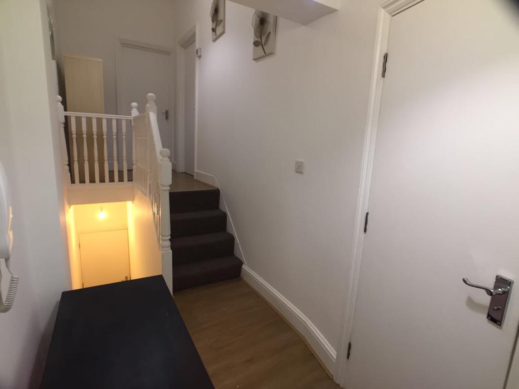 Leyton Guest house *