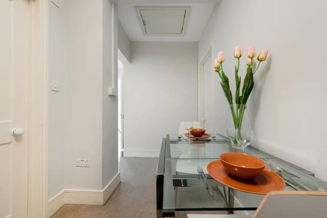 Apartment 70 Oakley Square