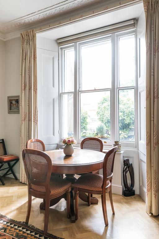 The Hummingbird 1 Bedroom By Kensington Gardens * London