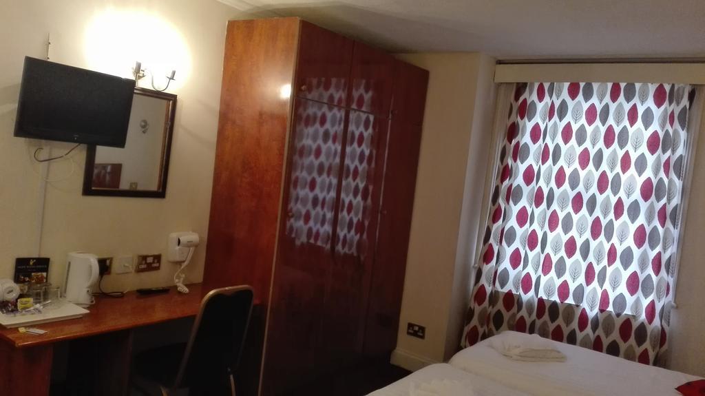 Whiteleaf Hotell