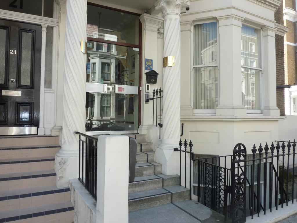 Manor Hotell 2*