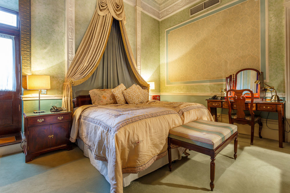 Elizabeth Hotel 4*