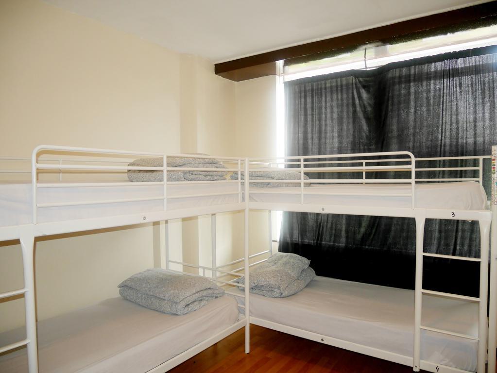 Kensal Backpackers 2 Hostel *