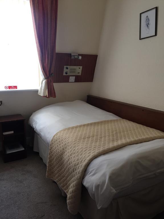 White Guest house 3*