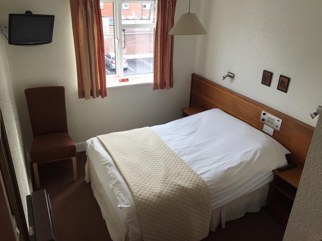 White Guest house 3*