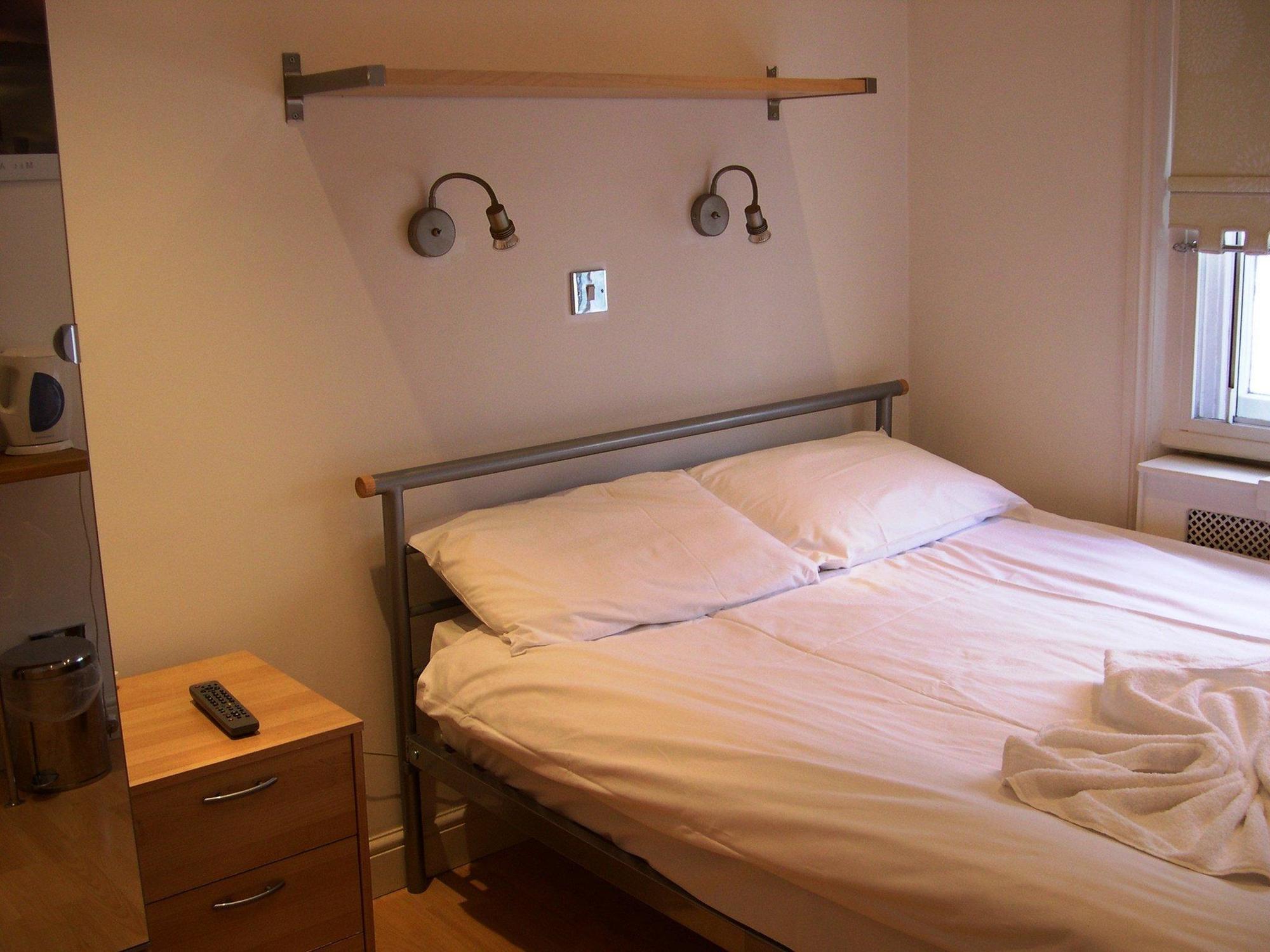 Nox Hyde Park Aparthotel London