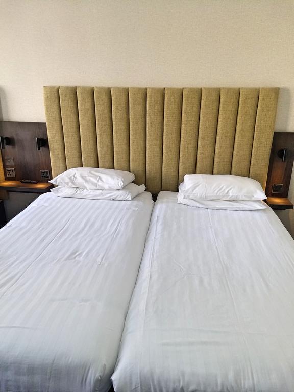 Hotell Garden Court