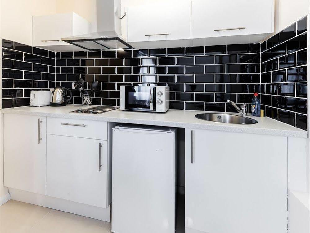 Commercial House 4*