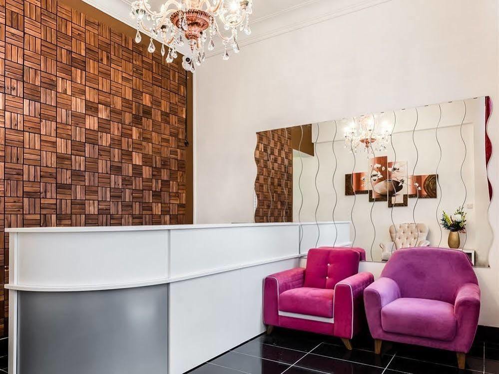Aparthotel Commercial House 4*
