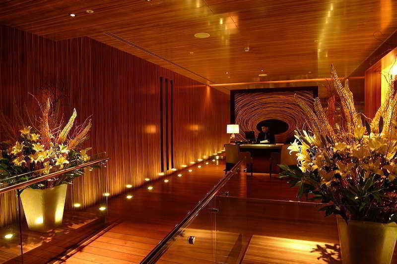 Plaza On The River Aparthotel 5*