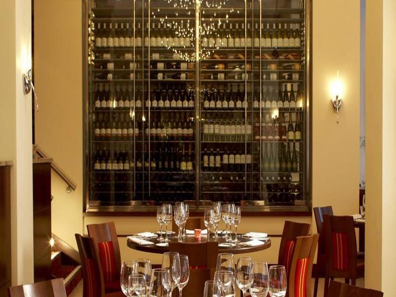 Marriott Regents Park 4*