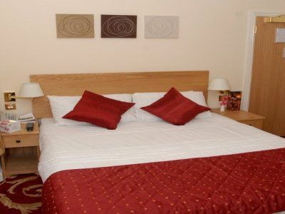 Western Ilford Hotel 3*