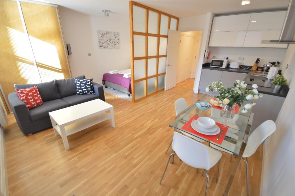 Apartment 3b Soho 3rd Floor By Indigo Flats