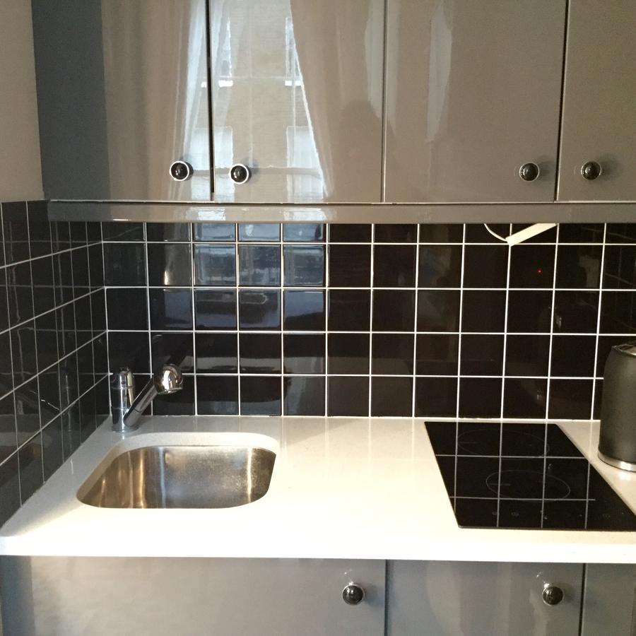 Metro Victoria Appartement *