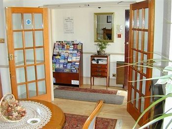 White Guest house 3*