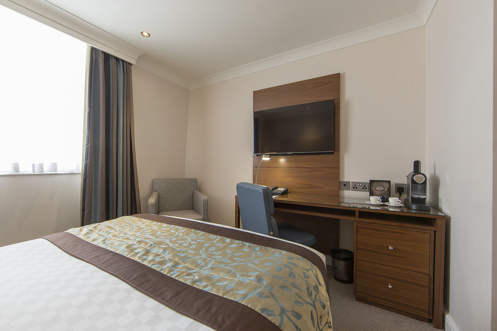 Thistle Piccadilly Hotel