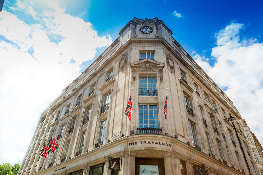 Hotell The Trafalgar St. James, Curio Collection By Hilton London