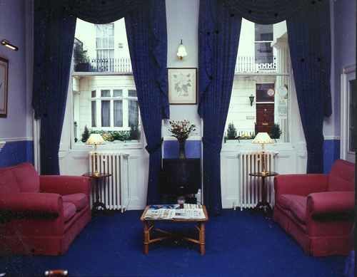 Hotell Parkwood 3*