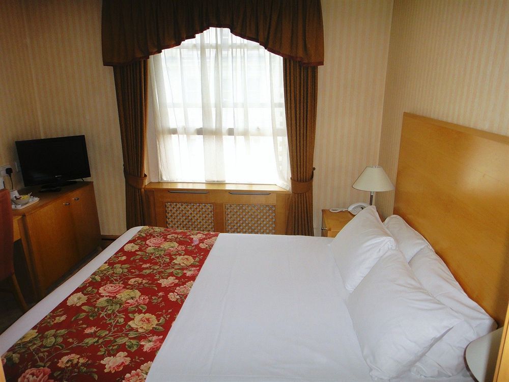 Troy Hotell