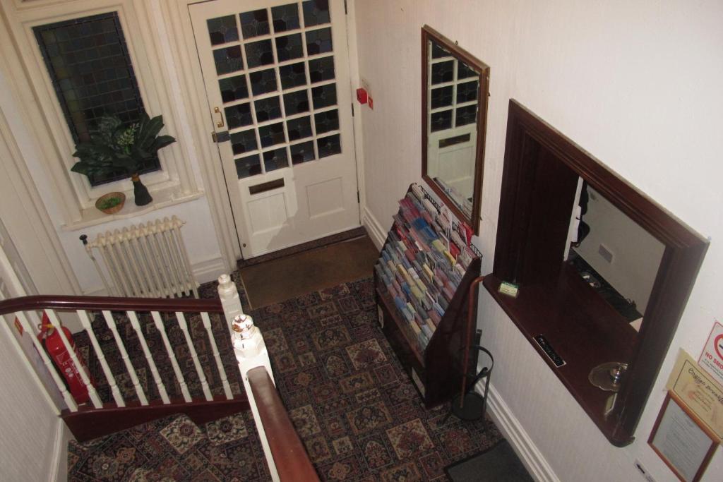 Guest house A To B 2*