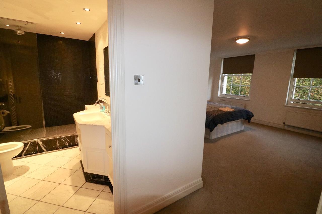 Apartment Hyde Park Square London