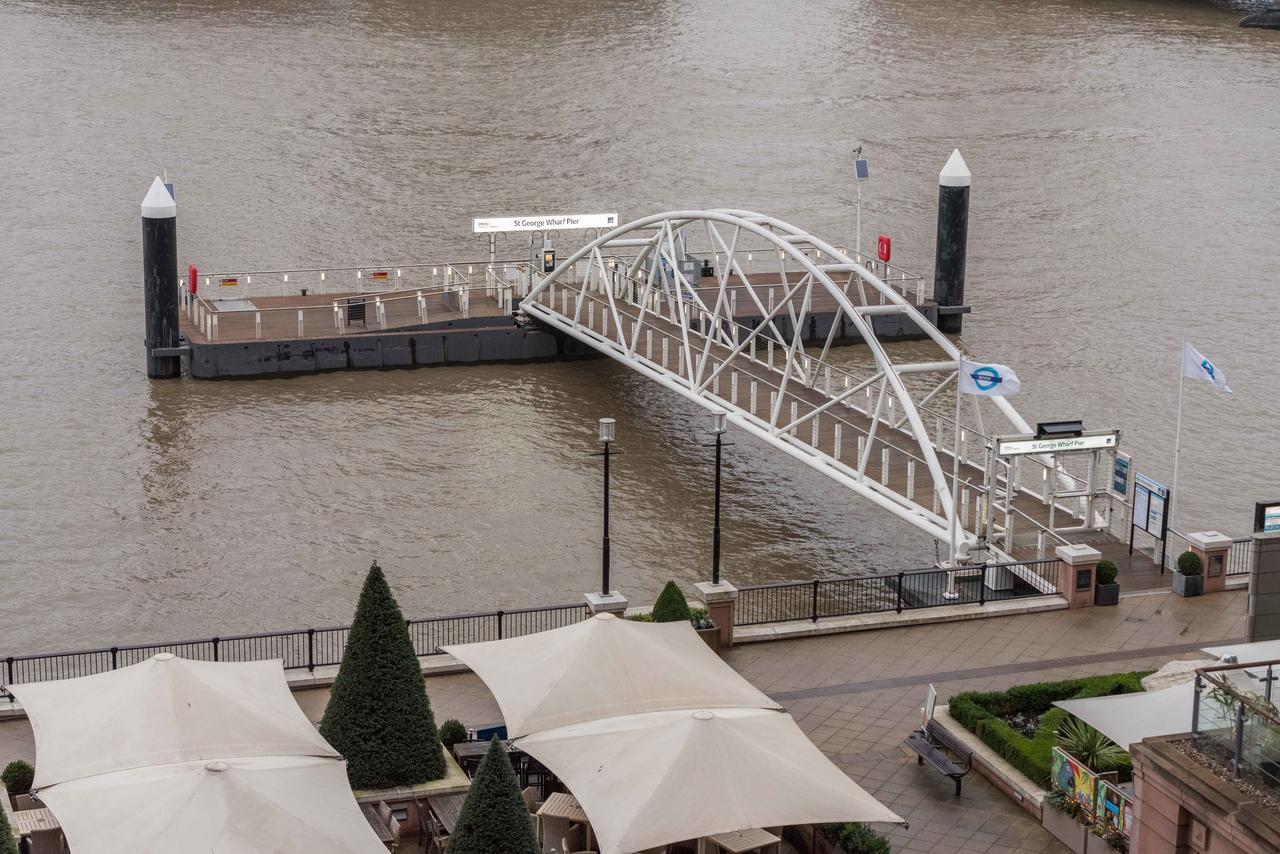 Stunning Flat Overlooking The Thames London