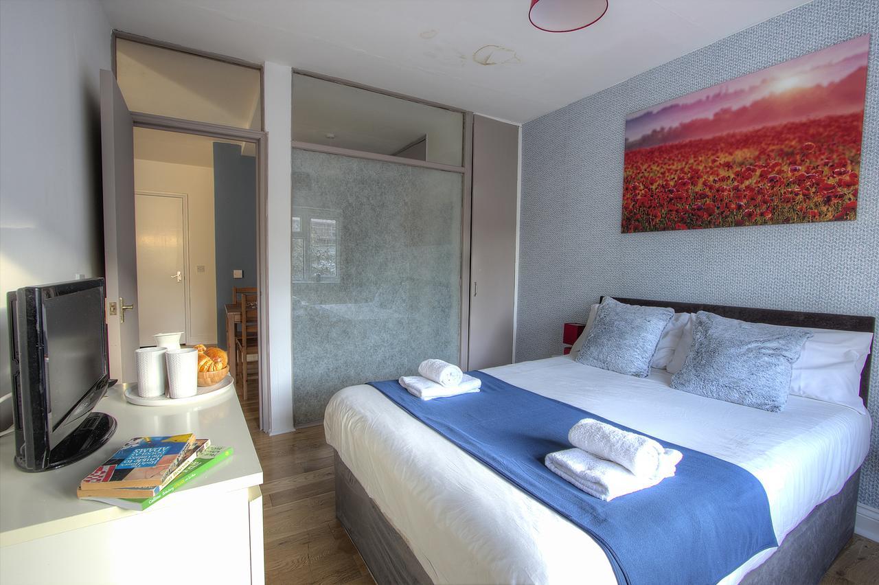 Apartment Kilburn Short