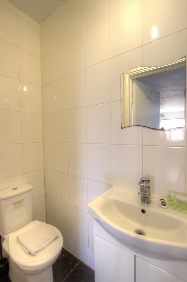Kilburn Short Apartment London