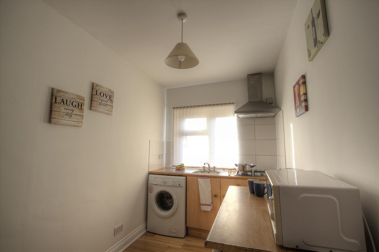Kilburn Short Apartment
