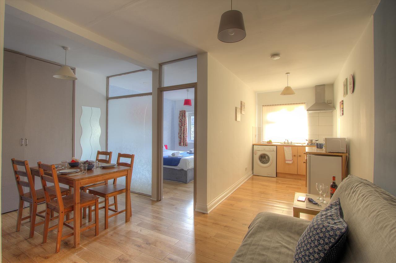 Apartment Kilburn Short