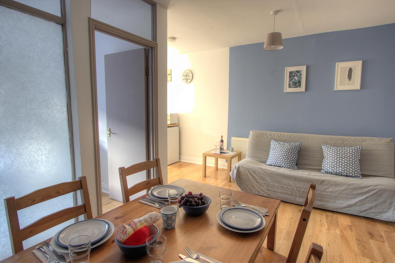 Kilburn Short Apartment *