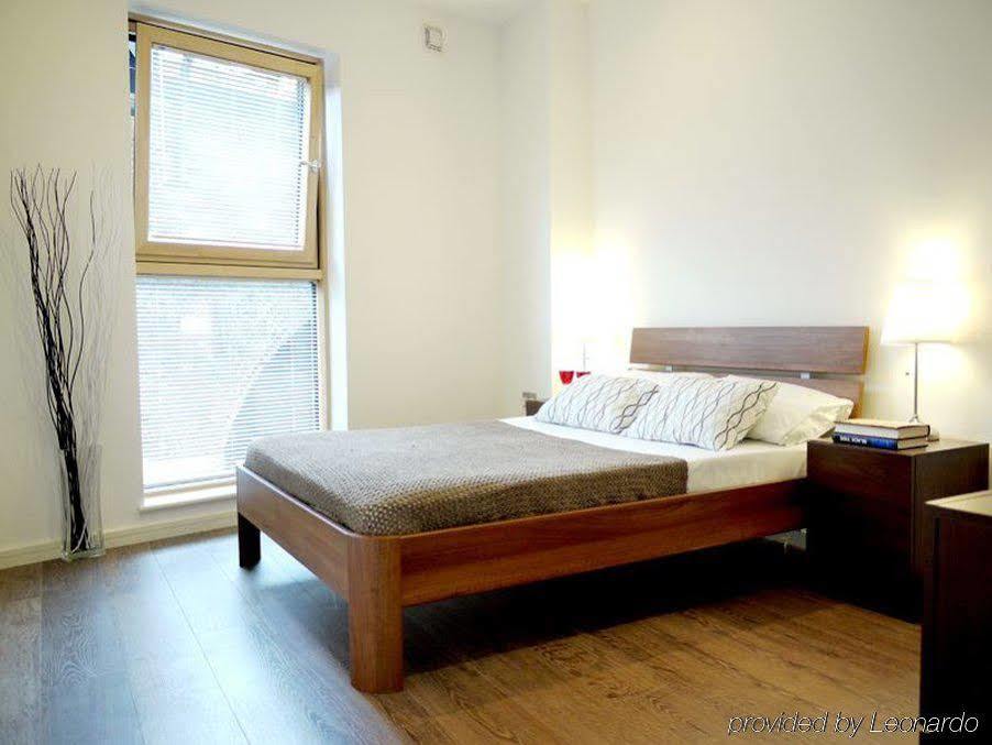 Beautiful 4-bedroom Flat In Bridge/borough!