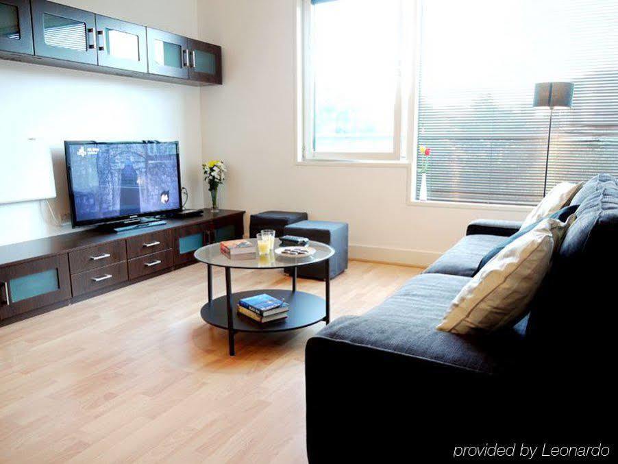 Beautiful 4-bedroom Flat In Bridge/borough! London