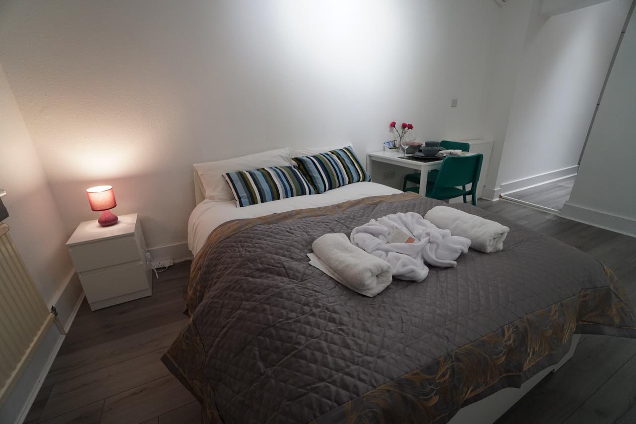 Apartment Queen Park London